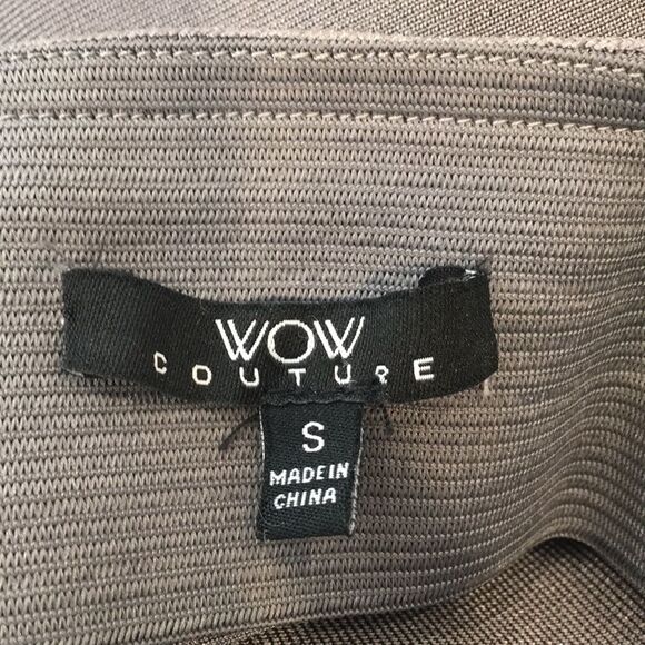 Tank Top And Fitted Skirt Outfit - Picture 4 of 8